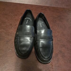 Thom McAn Black Leather Slip-On Loafers